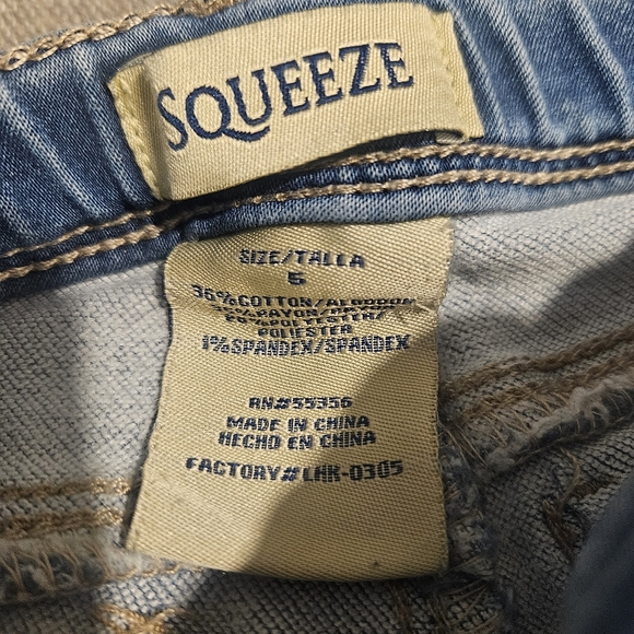 Girls Squeeze Jeans Size 5 - Picture 3 of 6